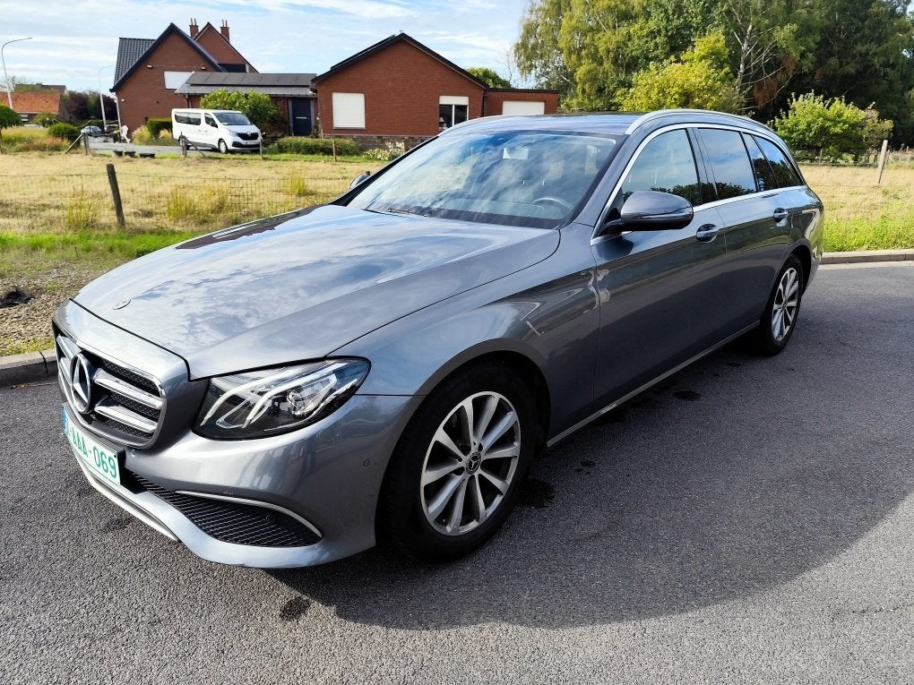 Mercedes-Benz E200D Business Edition, 2020, 196094km, Auto's, Automaat, Dealer onderhouden, Euro 6, Bedrijf