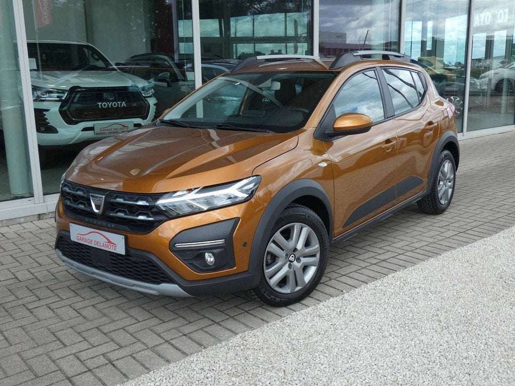 Dacia Sandero Stepway 1.0 TCe 91pk +Dodehoek +Apple carplay, Voorwielaandrijving, Gebruikt, 67 kW, 115 g/km