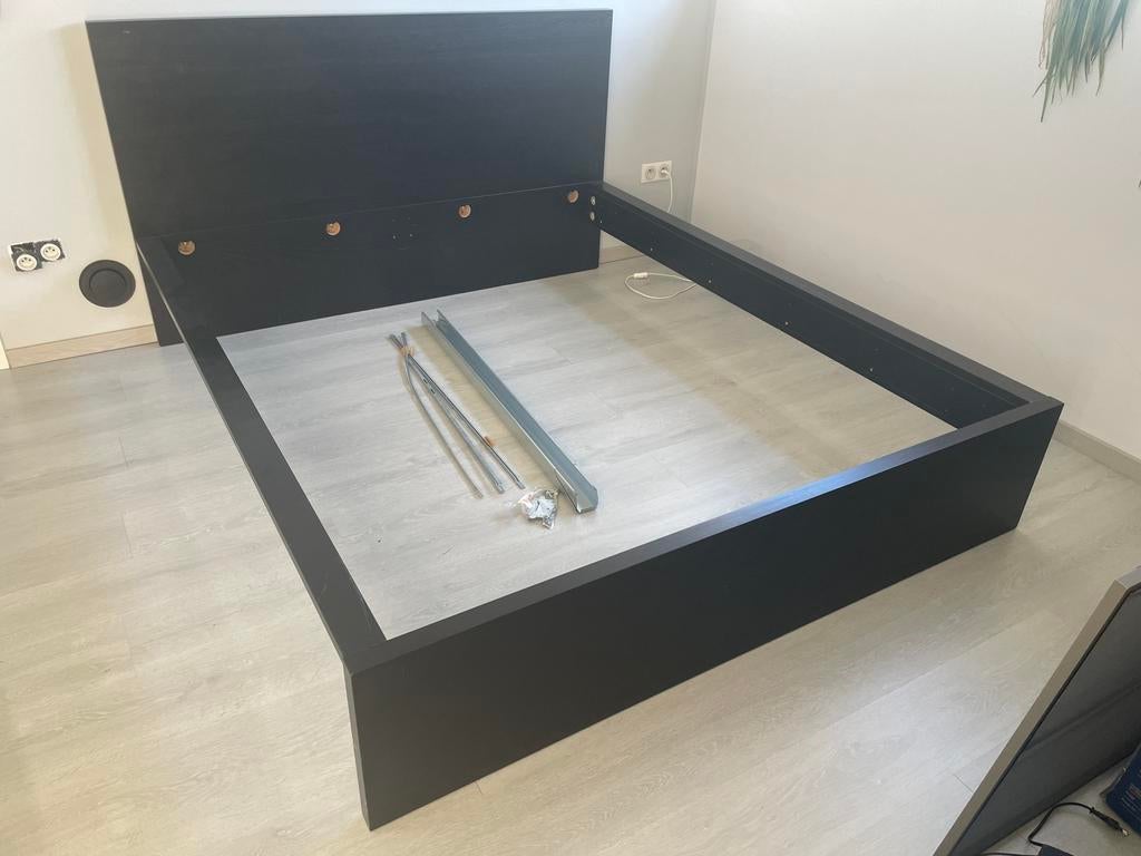 Tweepersoonsbed IKEA Malm zwartbruin, Ophalen, Tweepersoons, Zo goed als nieuw, 200 cm