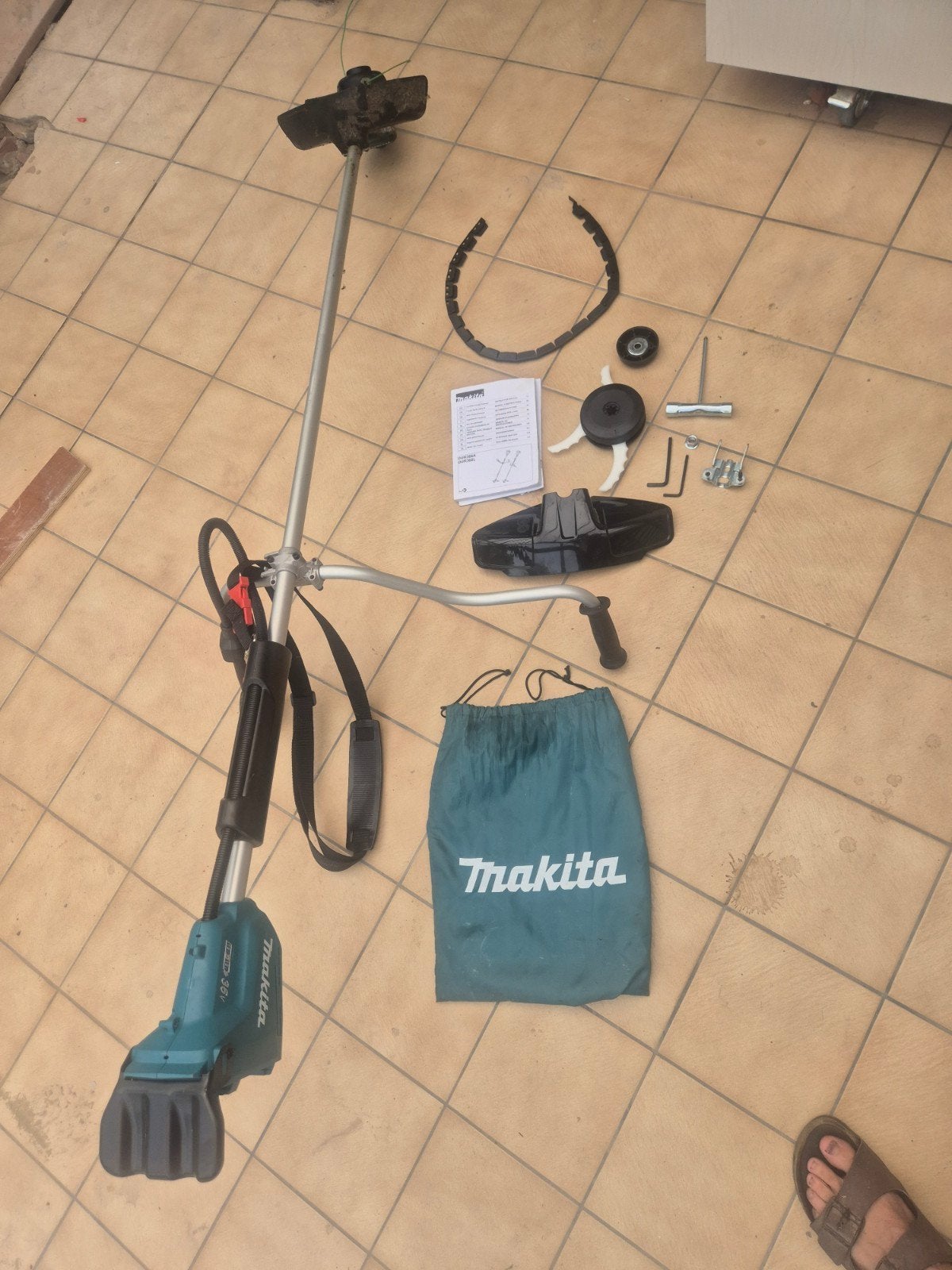 Makita accu bosmaaier, Tuin en Terras, Bosmaaiers, Ophalen, Accu