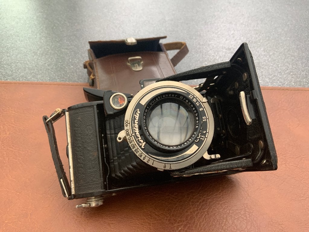 Voigt Bessa Balgcamera (Voigtar 3.5 / 10.5cm) + Tas & Masker, Ophalen, Voor 1940, Fototoestel