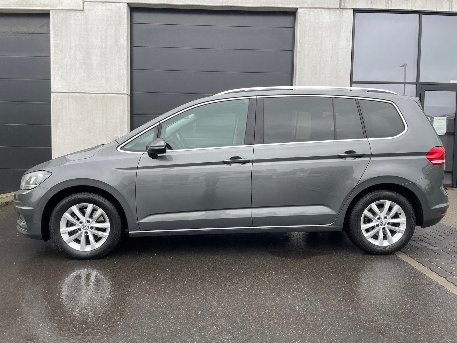 Volkswagen Touran 1.4i Automaat, Auto's, Automaat, Monovolume, Euro 6, Bedrijf