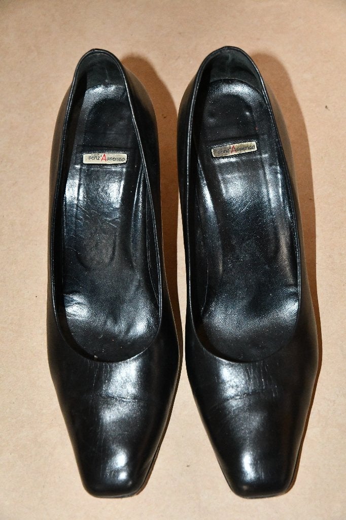 Zwarte lederen Itaniaanse pumps - hak 9,5 cm - maat 44, Kleding | Dames, Senz' Assenso, Pumps, Zwart, Ophalen of Verzenden