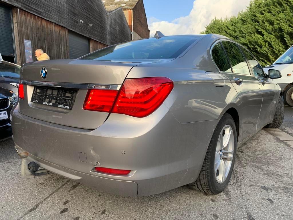 BMW 730LD SIEGE COMFORT GPS XENON CARNET COMPLET GAR 1 AN, Autos, Achat, 155 kW, Entreprise, Carnet d'entretien