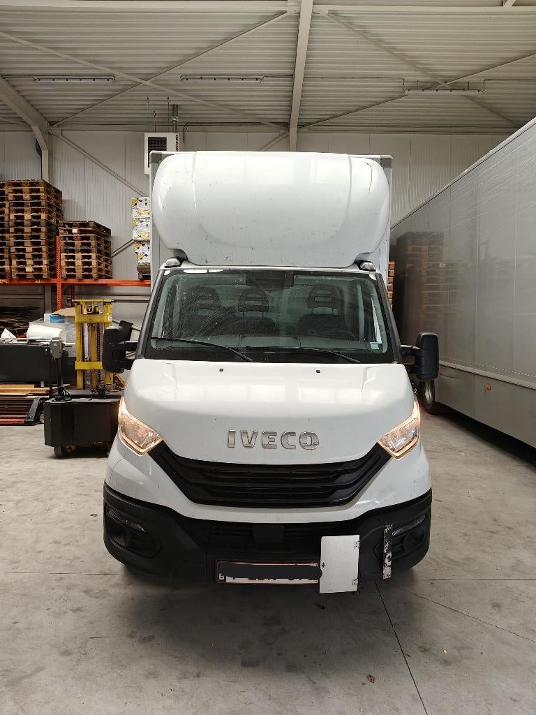 Iveco Daily 35S18 Bakwagen Laadklep, Autos, Camionnettes & Utilitaires, Particulier, Iveco, Diesel, Euro 6, Automatique, Enlèvement