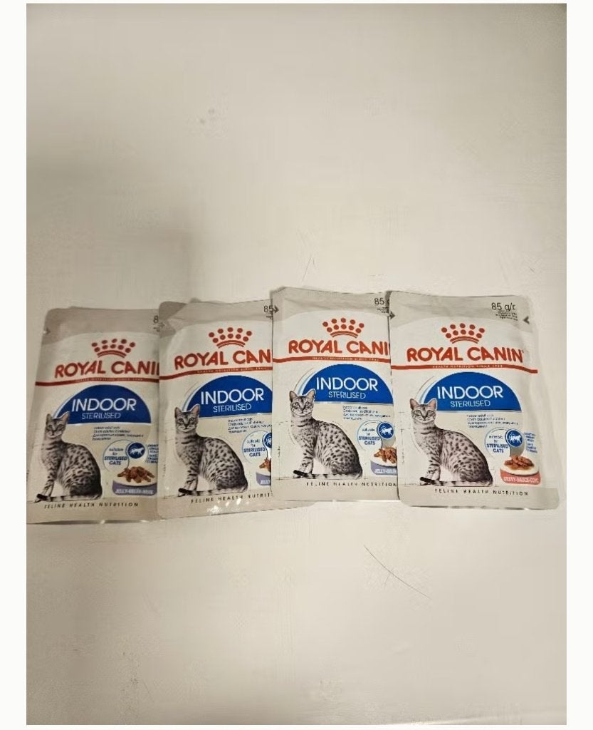 4 zakjes natvoer, Enlèvement