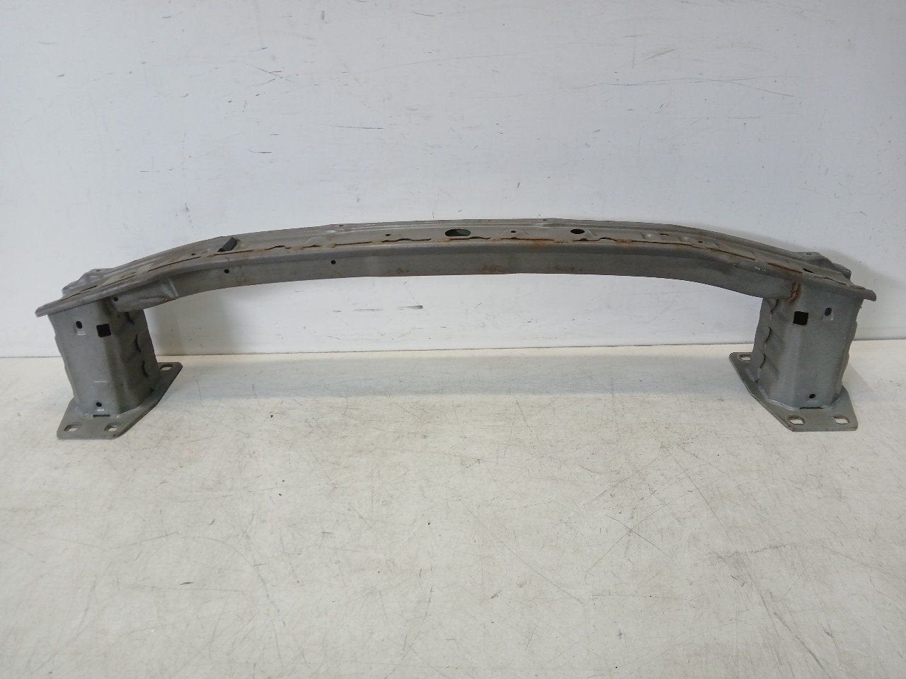 Bumperbalk voor Land Rover Discovery, Auto-onderdelen, Onderdelen@venauto.nl, Van der Ven Autorecycling B.V., Ettenseweg 76, 4706 PB Roosendaal, The Netherlands
