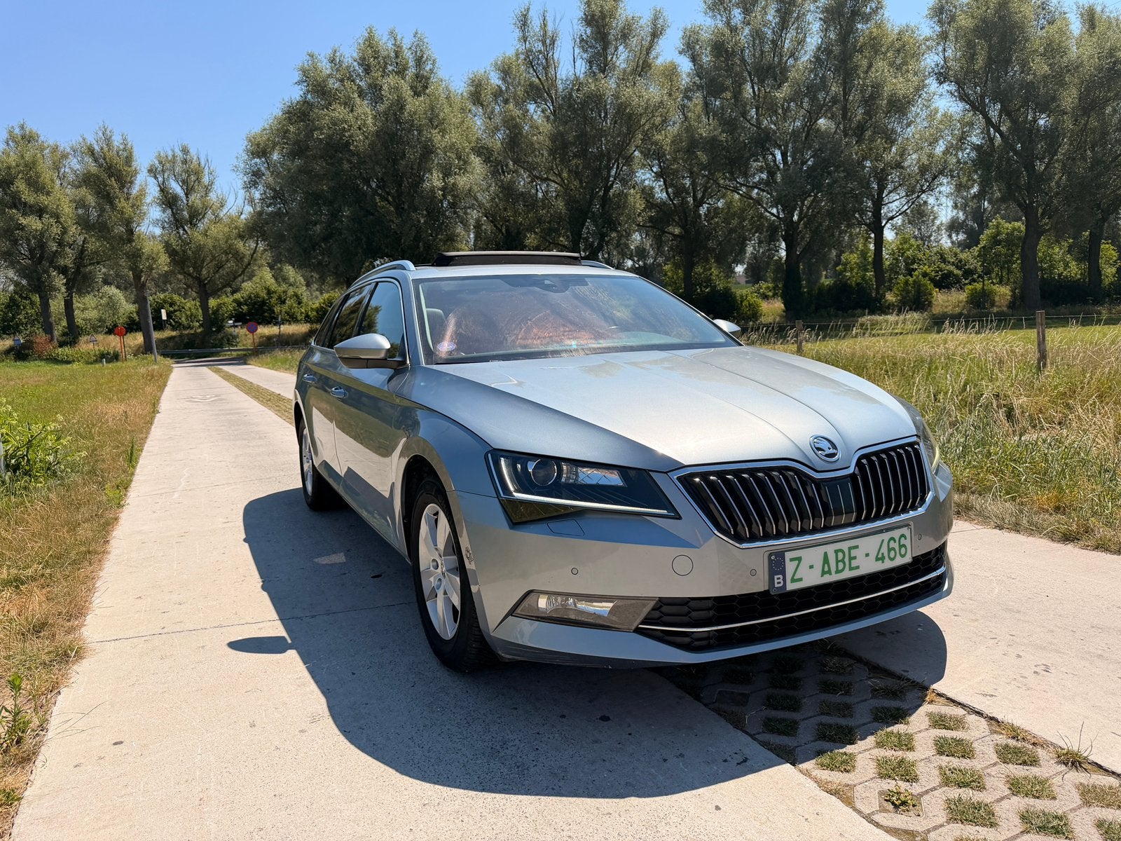 Skoda Superb 1.5 TSI Automaat – 2019, 4 cilinders, Leder, Bedrijf, Verblindingsvrij grootlicht