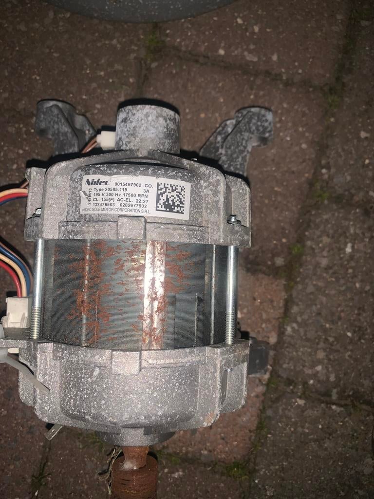 Motor en pomp miele wasmchine, Ophalen, Zo goed als nieuw