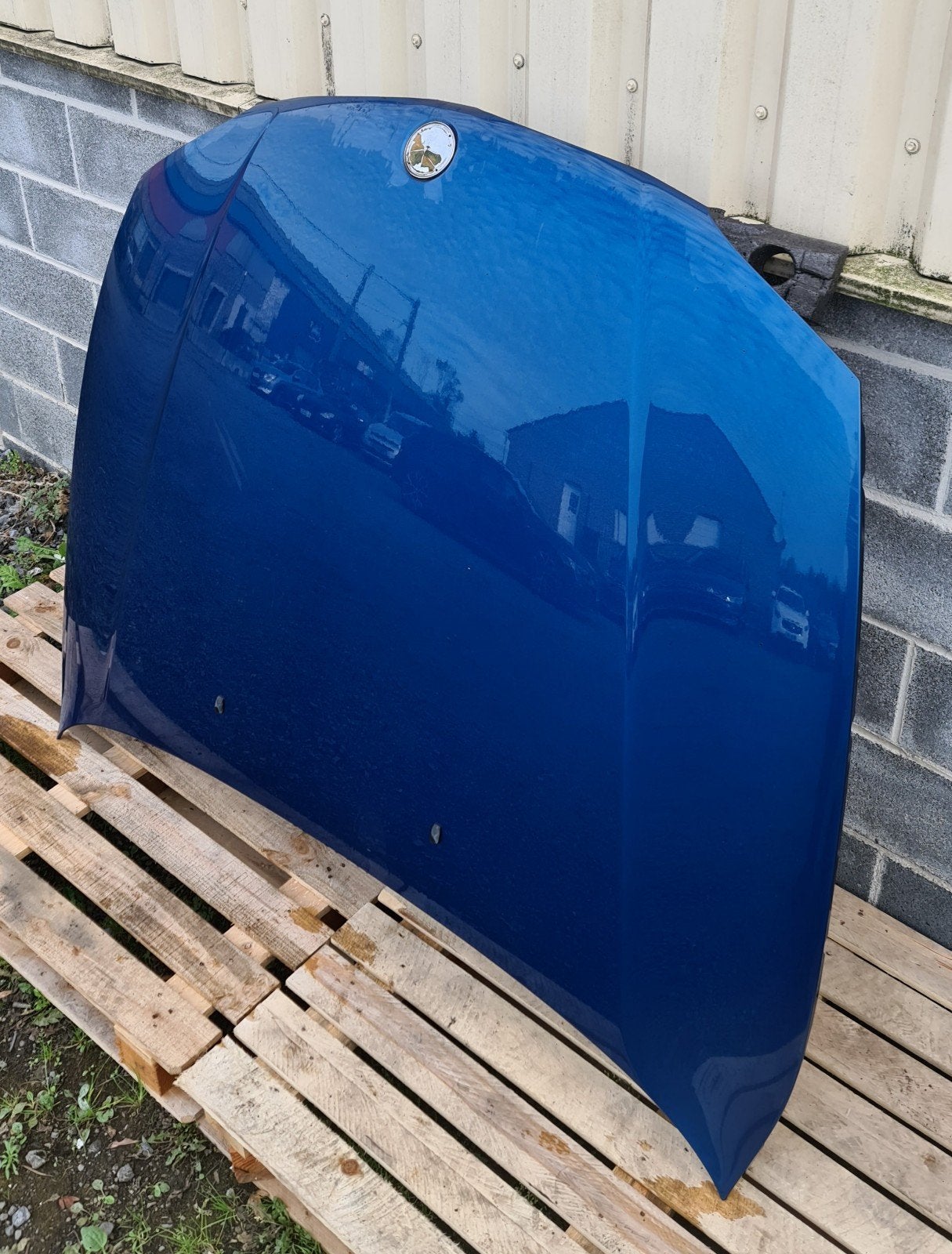 Capot moteur BMW série 1 (Bleu le Mans 381), Autos : Pièces & Accessoires, Enlèvement ou Envoi, BMW, Capot moteur