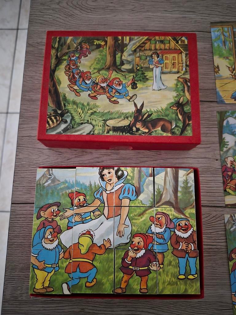 Puzzle vintage blanche neige, Antiquités & Art, Enlèvement
