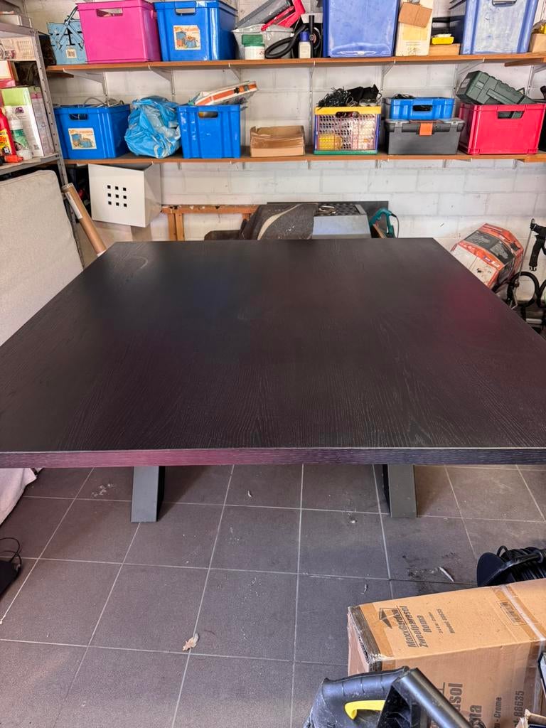 Donkerbruine houten tafel, Huis en Inrichting, Tafels | Eettafels, Ophalen, 150 tot 200 cm, Zo goed als nieuw, Vijf personen of meer