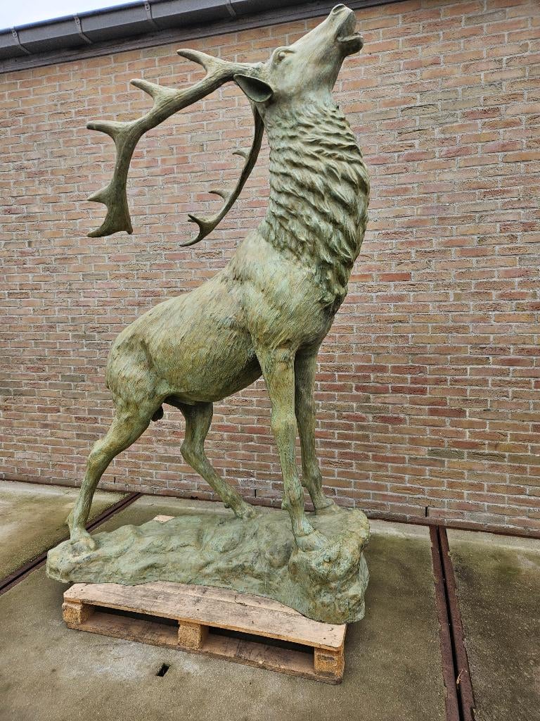 GROOT HERT IN BRONS! PRACHTIG DIER ZEER BETAALBARE PRIJS!!!, Enlèvement ou Envoi, Neuf, Autres matériaux, Animal