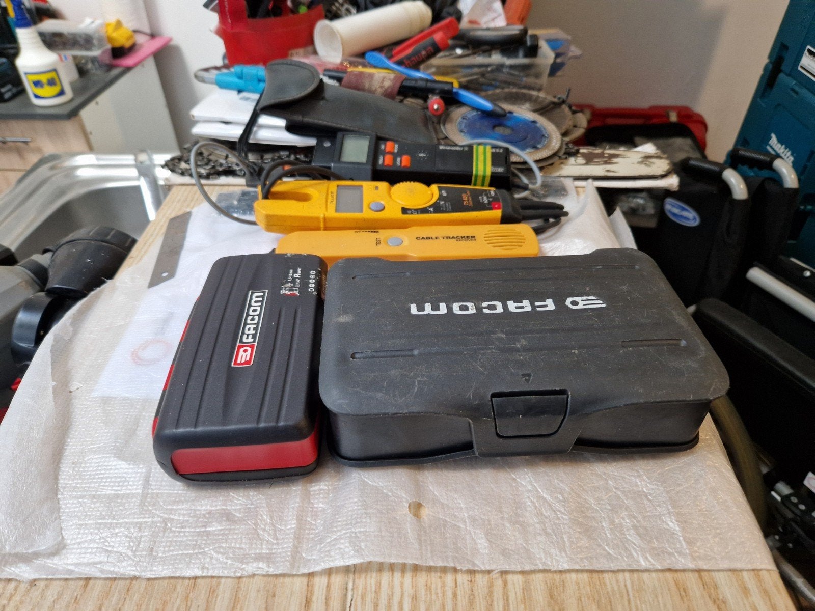 Facom koffer en compacte doppenset 1/4” 100€ per stuk, Auto diversen, Autogereedschap, Ophalen, Zo goed als nieuw