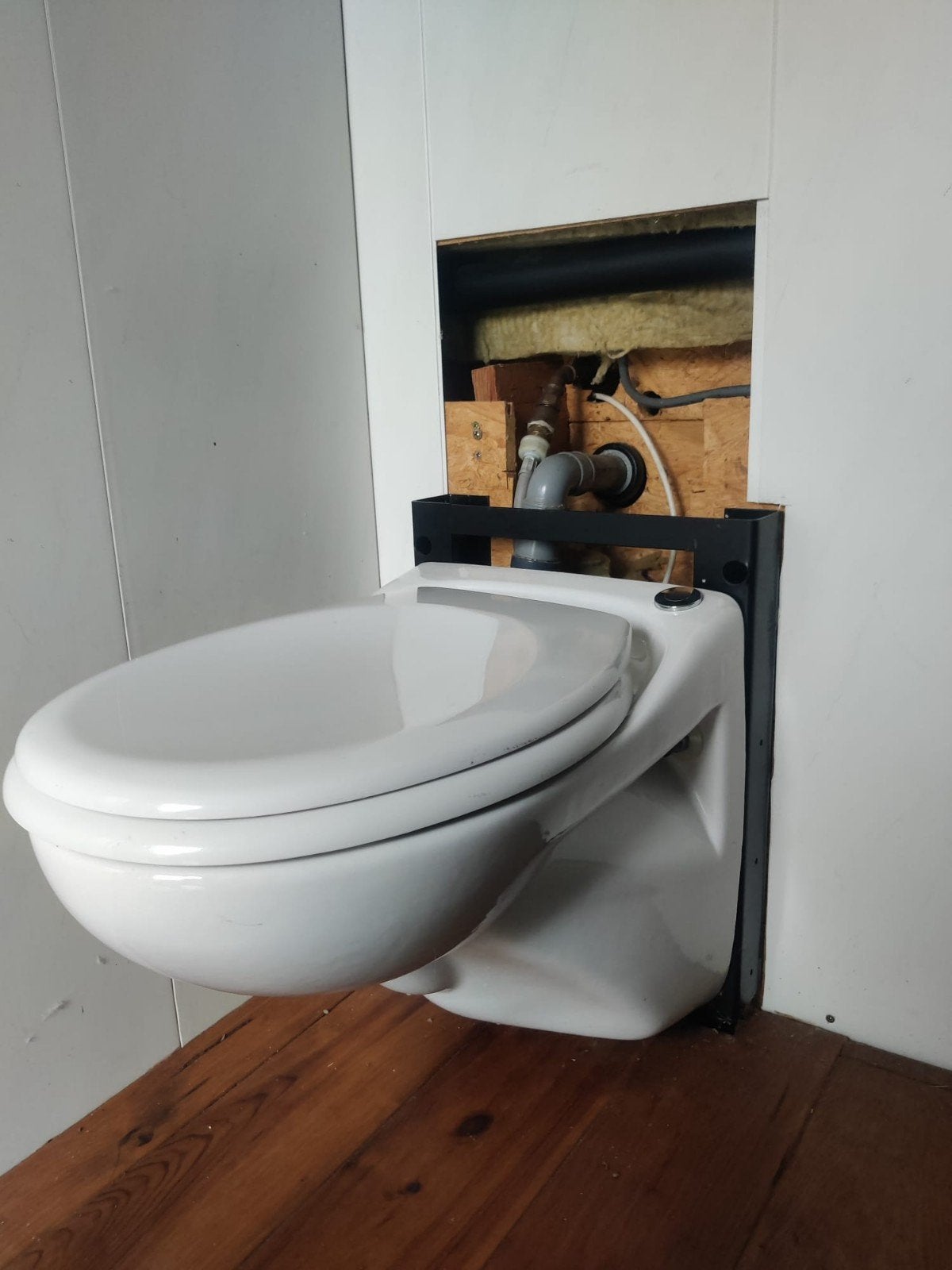 Sanisan 7 Athelia WC met vermaler (broyeur), Ophalen, Gebruikt, Toilet