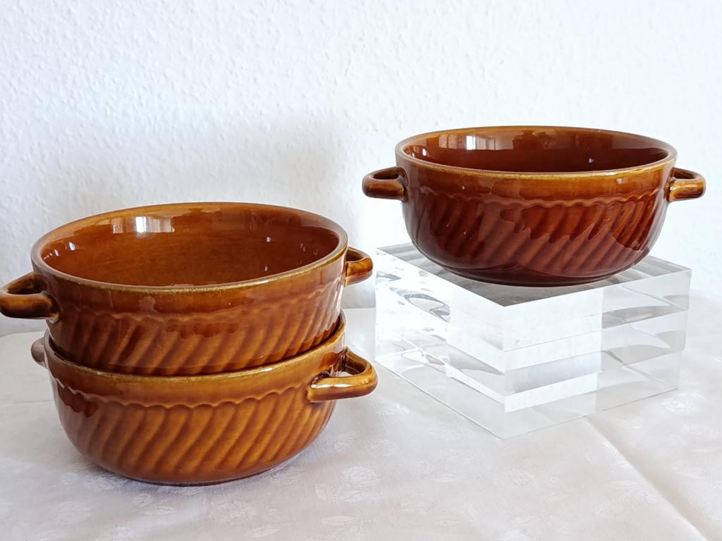 Boch 'Trianon', 3 larges tasses à anses, Ophalen