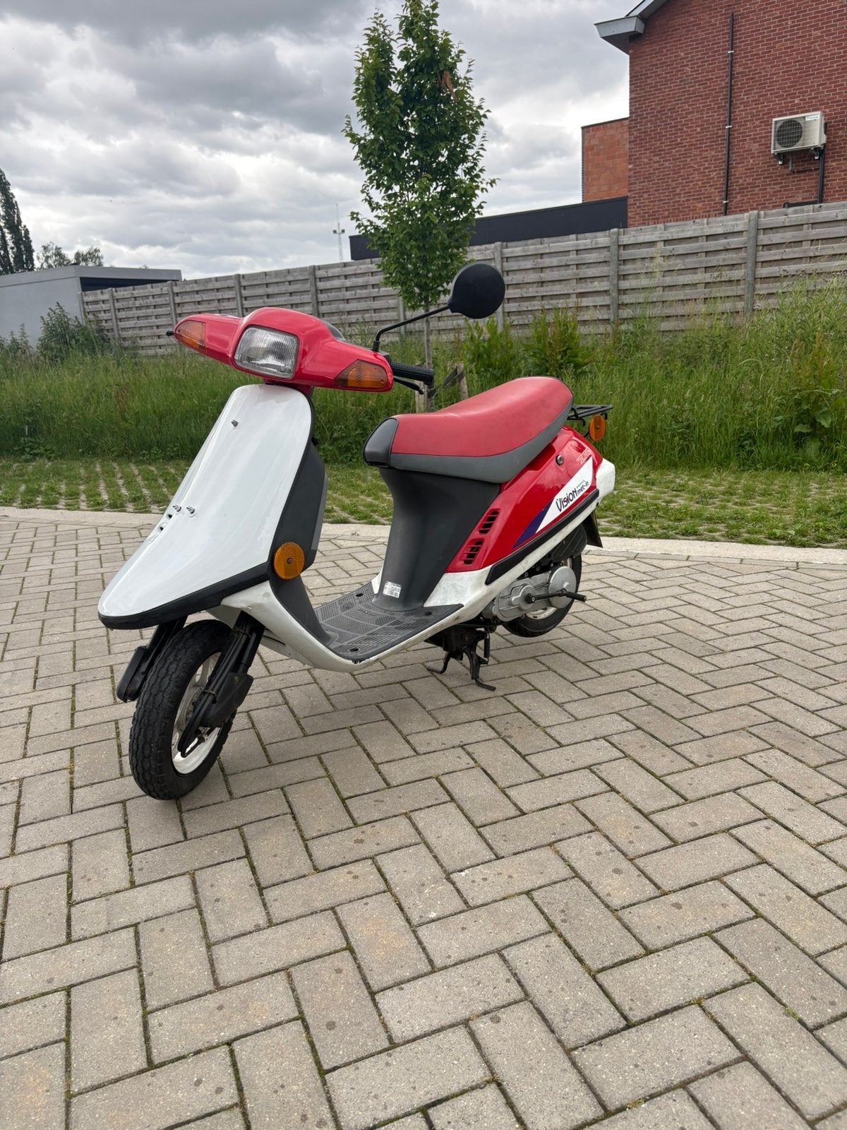 Honda vision a klasse, Fietsen en Brommers, Brommers | Honda, Ophalen, Overige modellen, 0 versnellingen, Klasse A (25 km/u)
