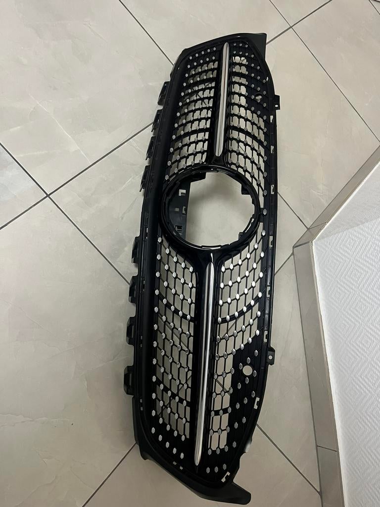 Calandre Mercedes cla 200 2021, Pare-chocs, Mercedes-Benz, Enlèvement, Utilisé