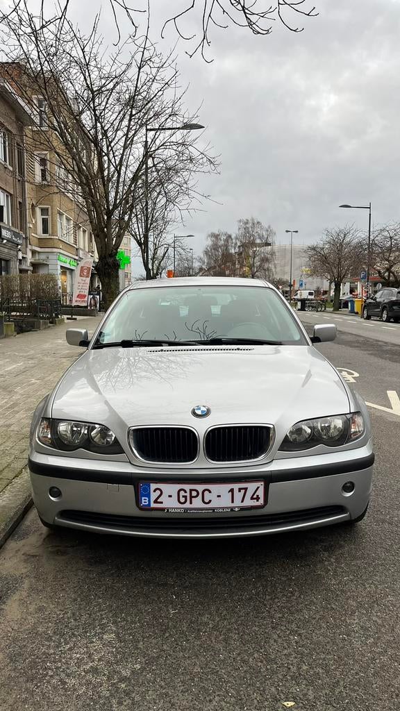 BMW 318i Break 88000km Car pass&, https://public.car-pass.be/verify/8787-5969-7969, Argent ou Gris, Achat, 199 g/km