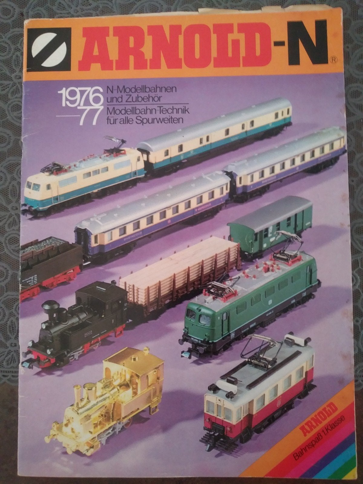 Arnold catalogus, Hobby en Vrije tijd, Ophalen of Verzenden, Arnold