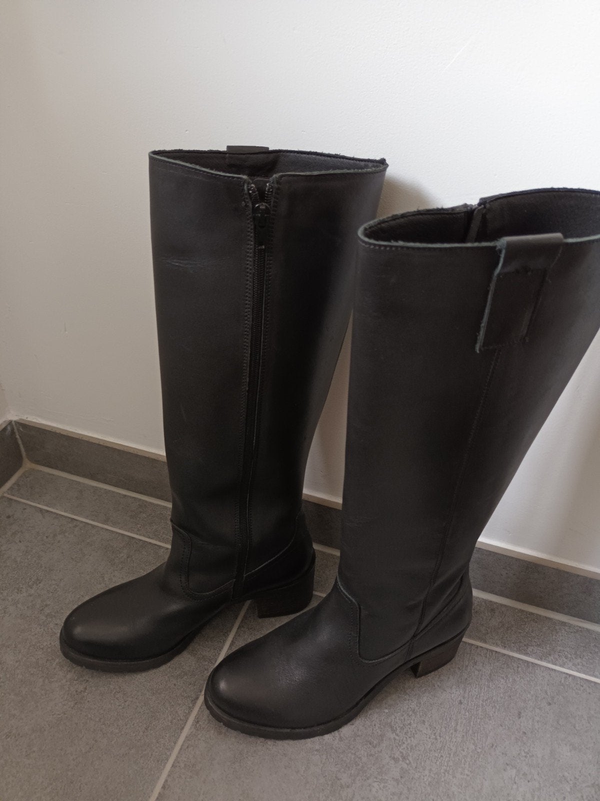 hoge dameslaarzen Bullboxer, Ophalen, Zwart