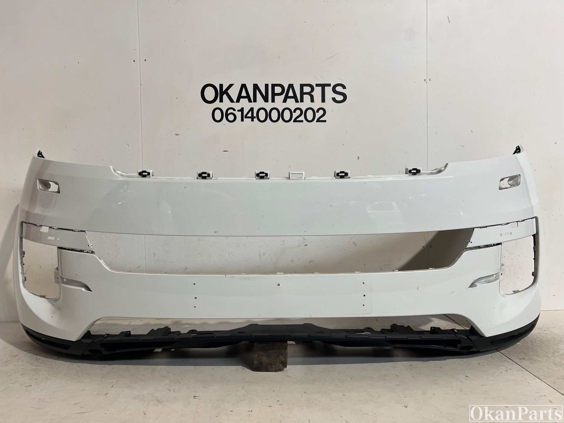 Pare-chocs avant Range Rover Sport L461 N9X2-17F003-A, Info@fabrikant.eu, Fabrikant BV, Pare-chocs, Fabrikantstraat 1
1000 AA  Amsterdam, NL