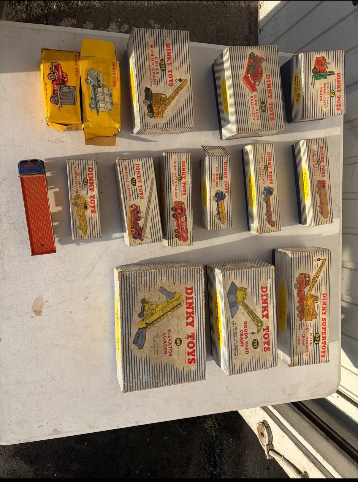 Lot de dinky toys, Hobby & Loisirs créatifs, Enlèvement, Comme neuf, Dinky Toys