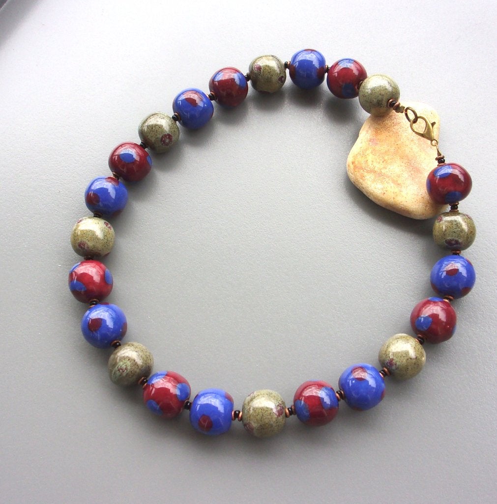 Collier neuf Tango en céramiques artisanales Kazuri du Kenya, Enlèvement ou Envoi, Neuf, Bleu, Pierre ou Minéral