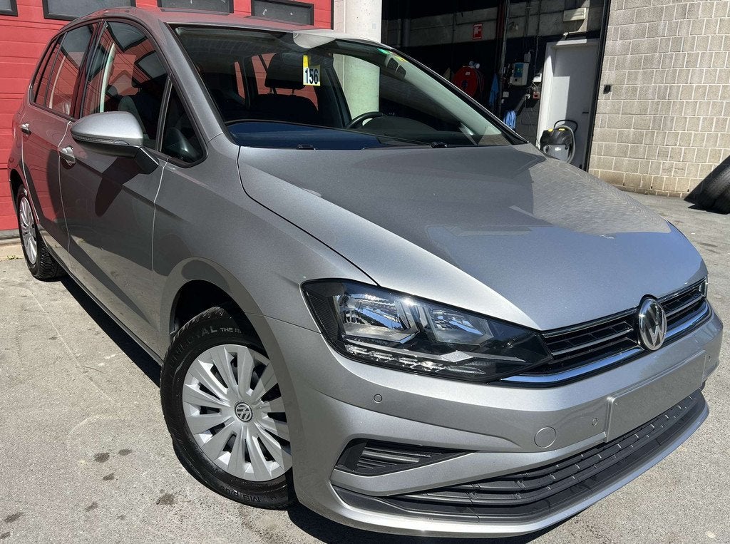 Volkswagen Golf Sportsvan 1.0i TSI BMT Comfortline + CAMÉRA, Auto's, Skiluik, Gebruikt, Euro 6, Golf Sportsvan