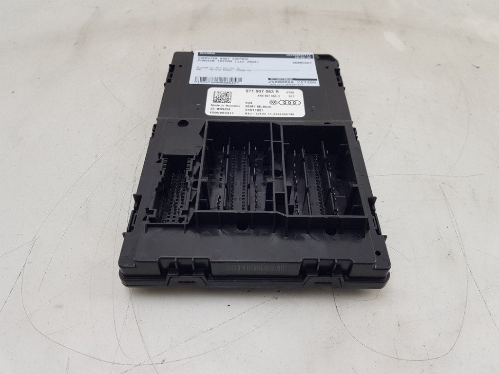 ORDINATEUR UNITE COMMANDE ELECTRONIQUE Porsche Taycan (Y1A), Utilisé, Porsche