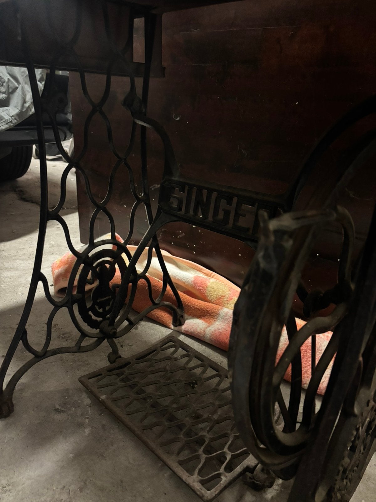 Vintage naaimachine SINGER 100 jaar oud, Ophalen