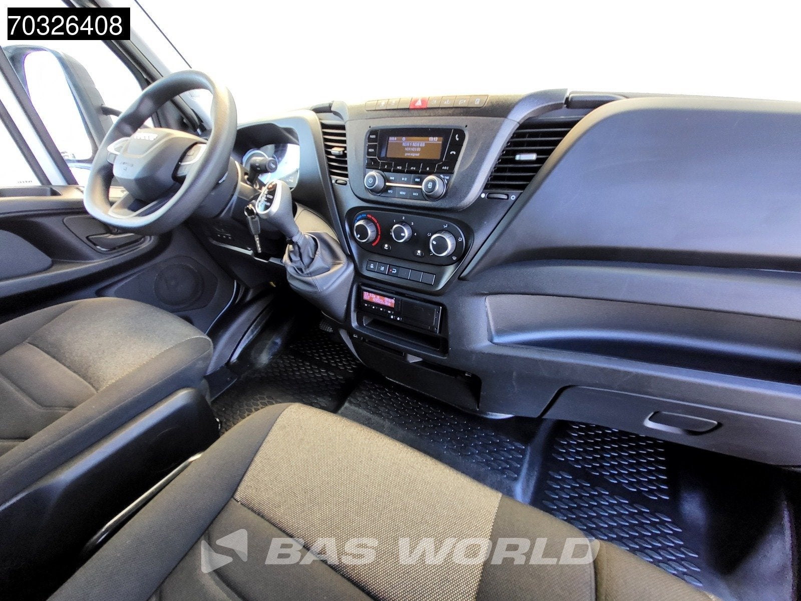Iveco Daily 70C18 3.0L Automaat 1000KG Laadklep Luchtvering, Automaat, Stof, Gebruikt, Euro 6