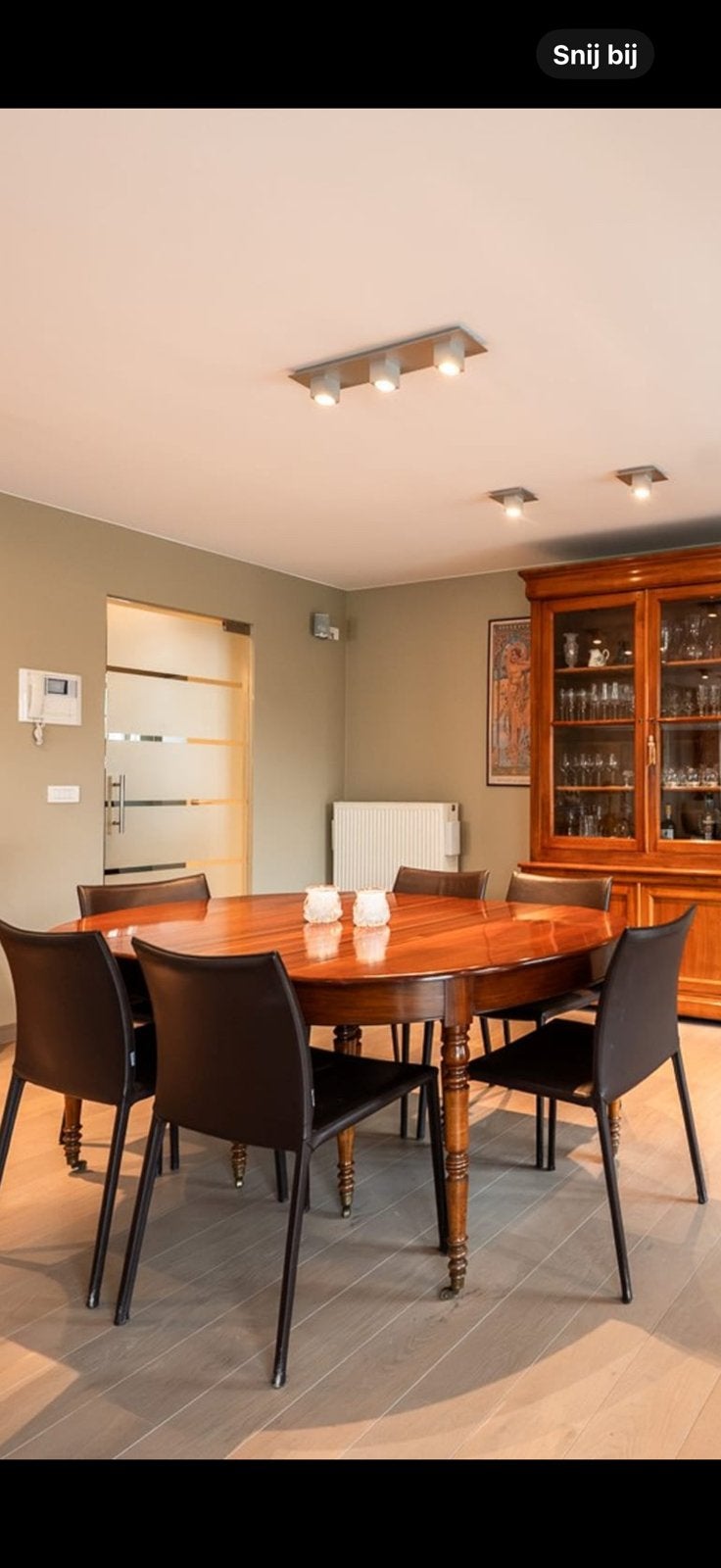 Uitschuifbare eettafel, Ophalen, Zo goed als nieuw
