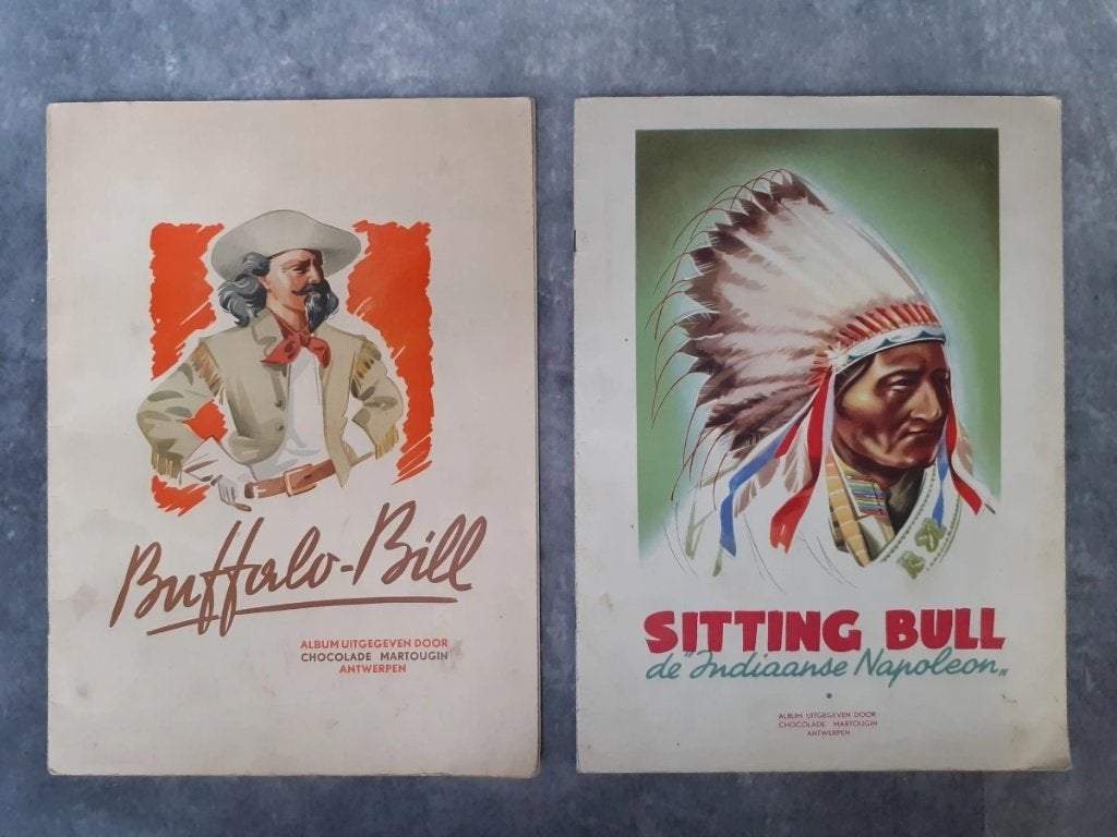 2 albums photos anciens Sitting Bull et Buffalo Bill, Envoi, Utilisé, Martougin, Album d'images
