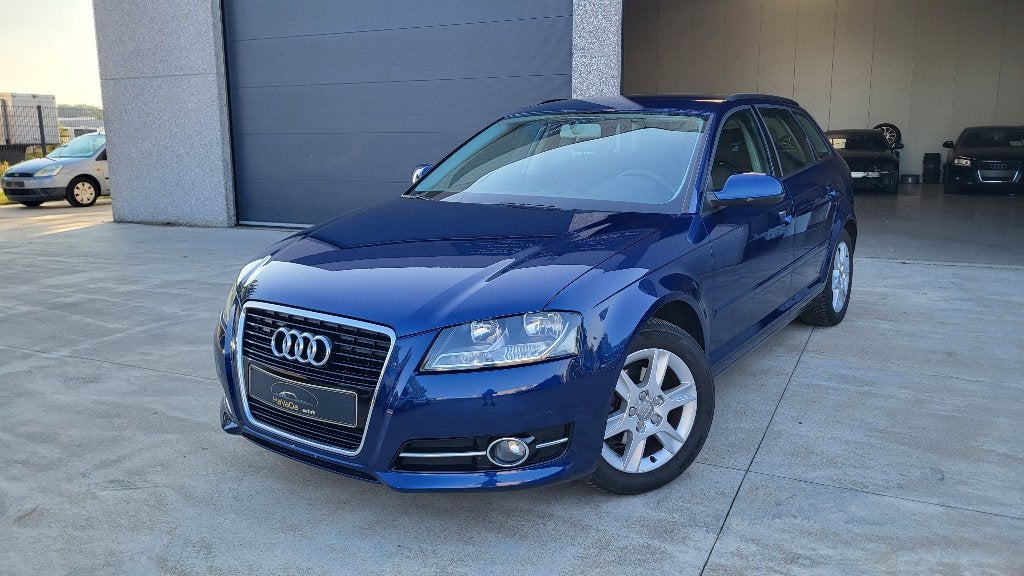 Audi A3 1.2 Benzine Euro 5 van 2010 met 163.000 km GEKEURD, Auto's, Voorwielaandrijving, Stof, 4 cilinders, Blauw