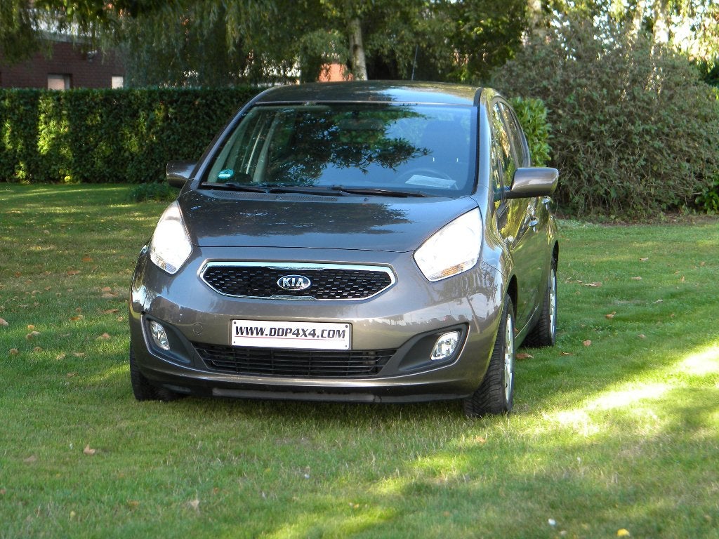 Kia Venga 1.4 cc benzine 7490€ garantie 12 maanden, Auto's, Voorwielaandrijving, Stof, 140 g/km, 4 cilinders
