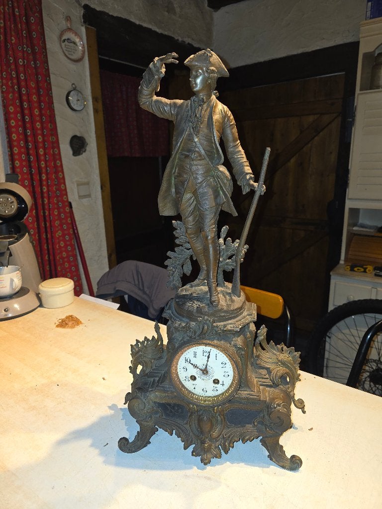 pendule ancienne avec statue du XIX, Enlèvement ou Envoi