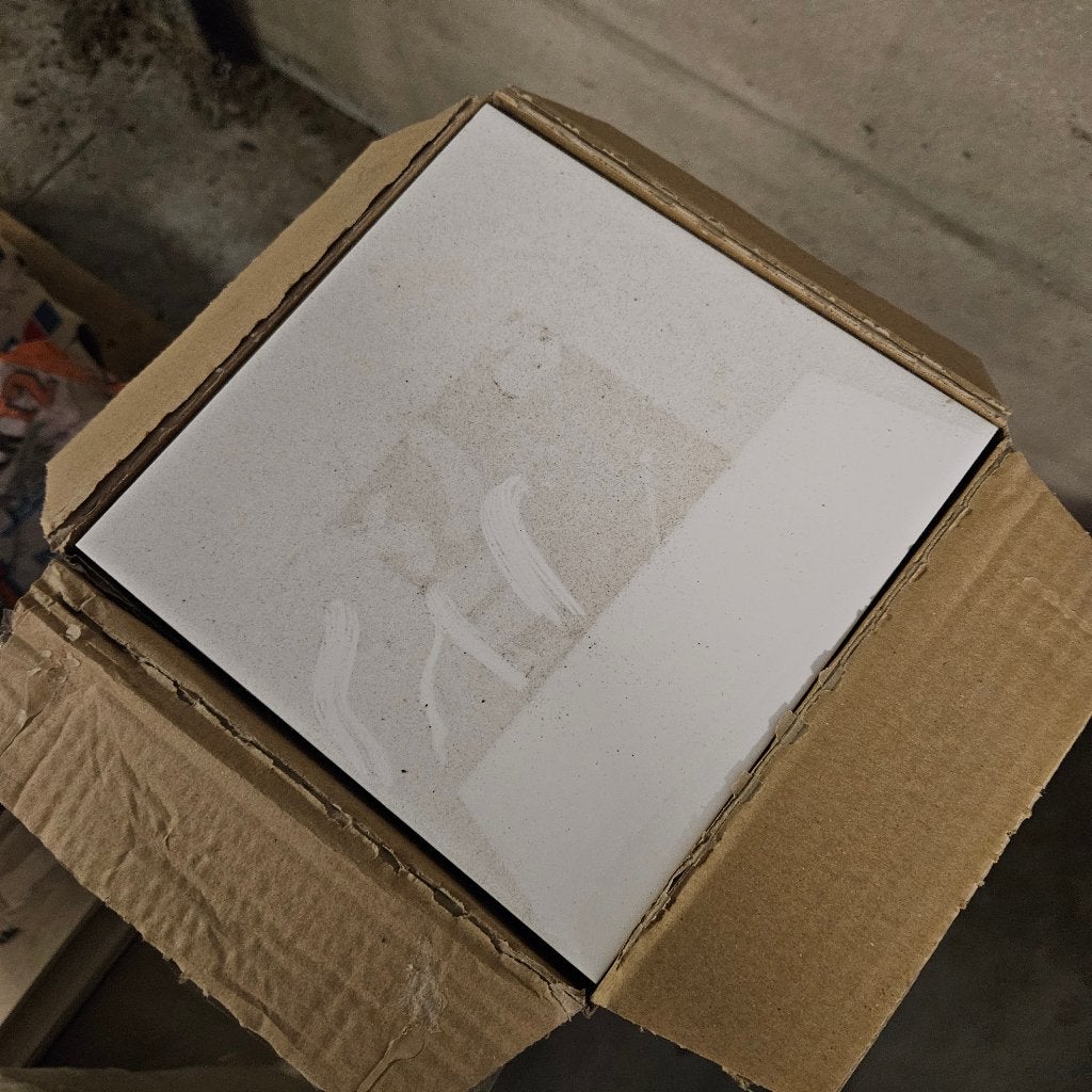 WANDTEGEL, Ophalen, Nieuw, 20 tot 40 cm, Minder dan 5 m²