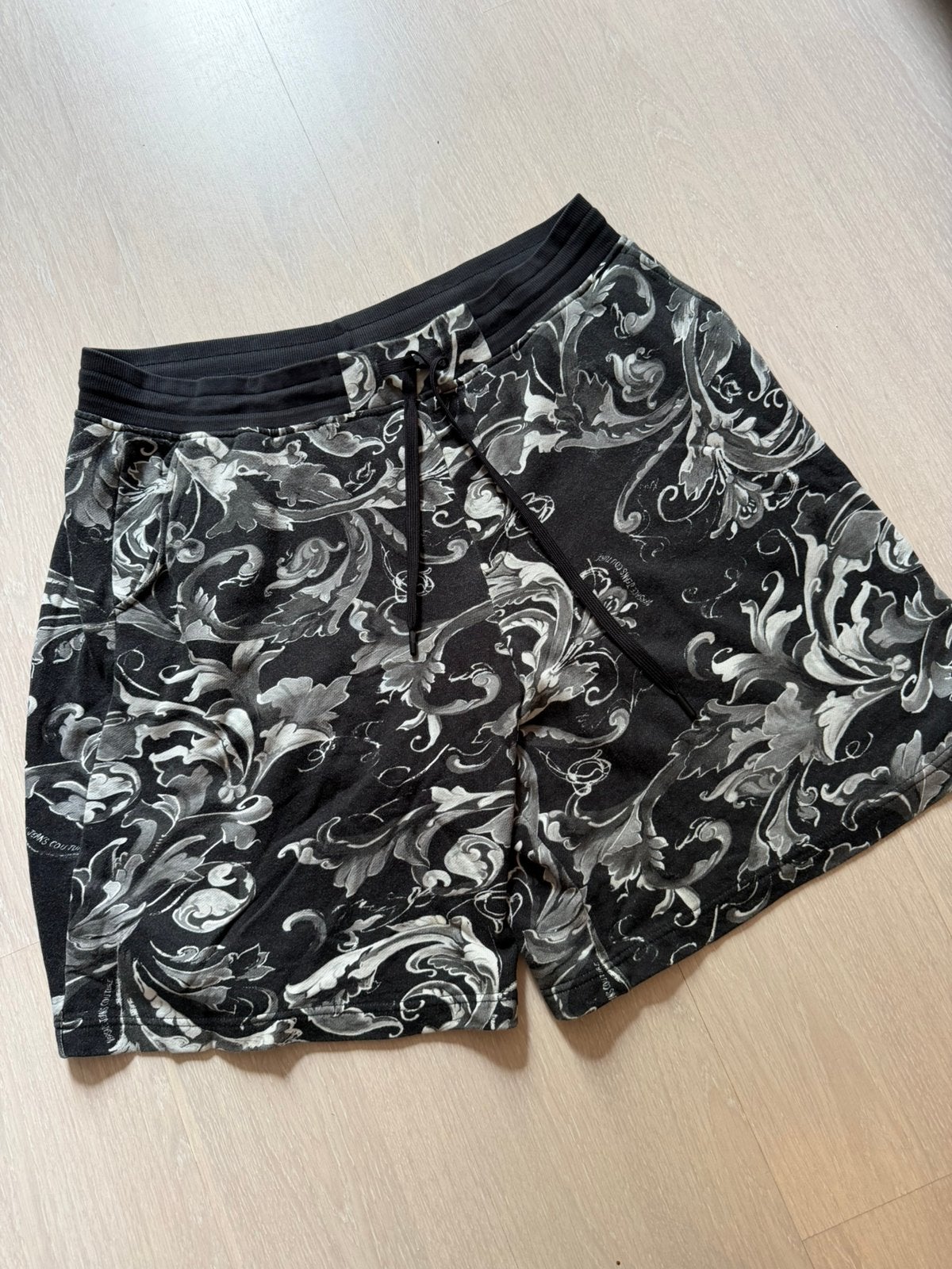 Versace jeans couture short maat xxl, Vêtements | Hommes, Pantalons, Enlèvement