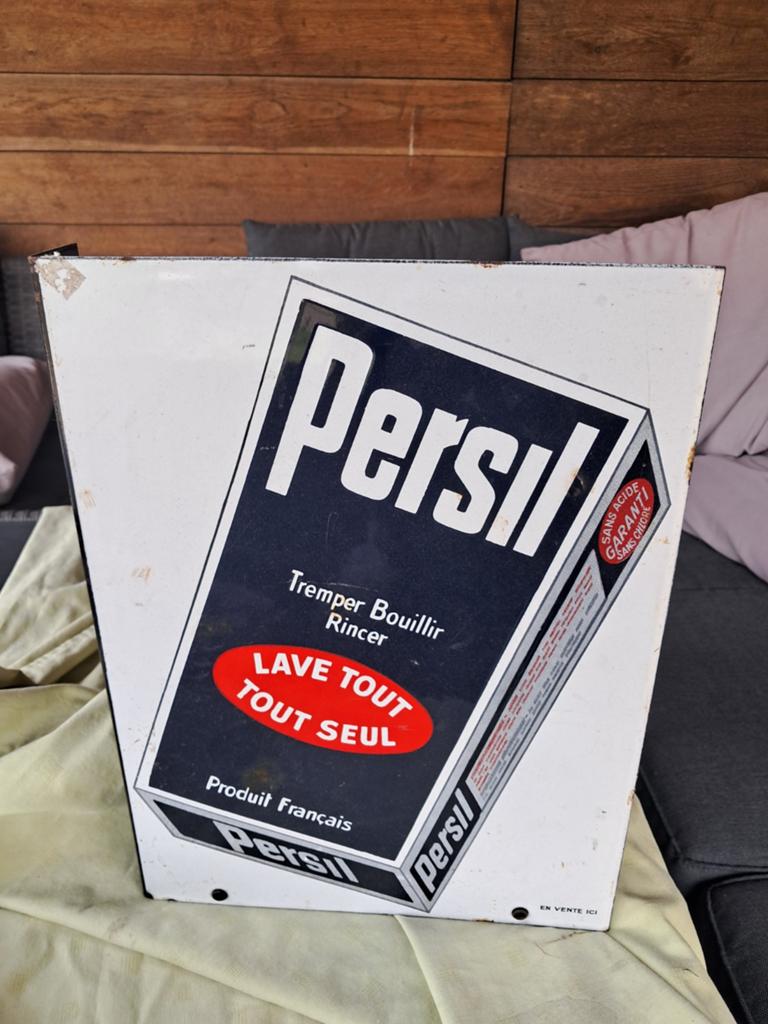 Persil émaillé, Collections, Enlèvement