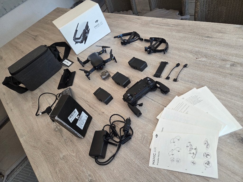 DJI Mavic air, TV, Hi-fi & Vidéo, Drones, Comme neuf, Drone avec caméra, Qualité supérieure, DJI, 250 à 900 g, 15 à 30 minutes
