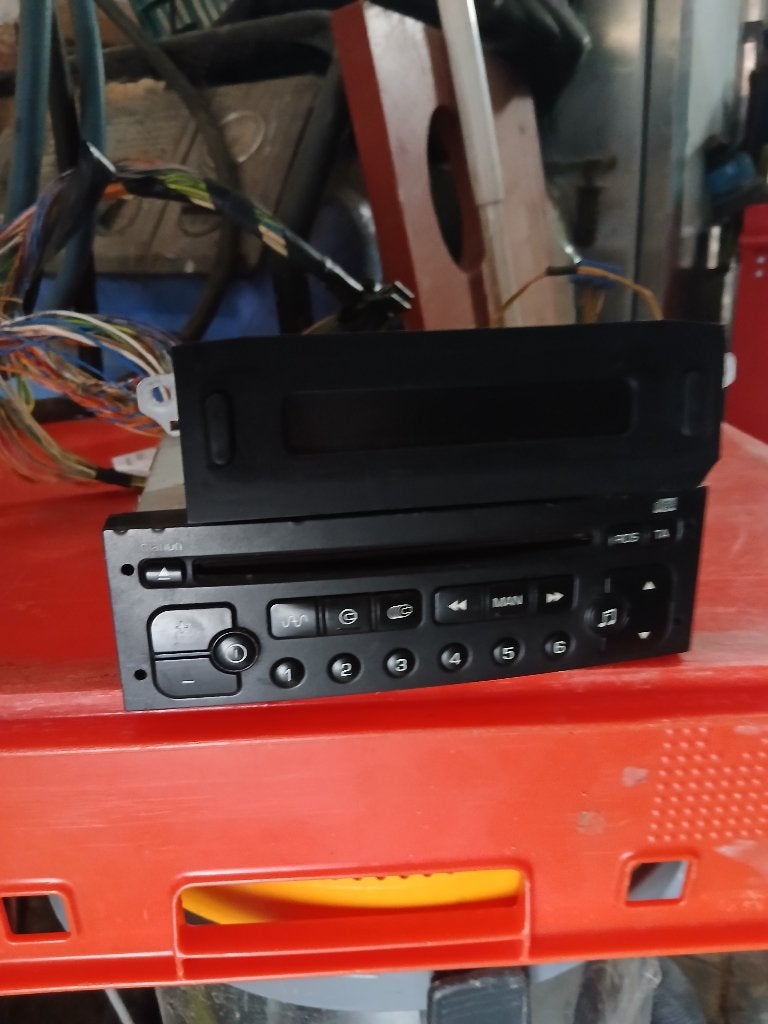 Autoradio, Autos : Divers, Autoradios, Enlèvement, Utilisé