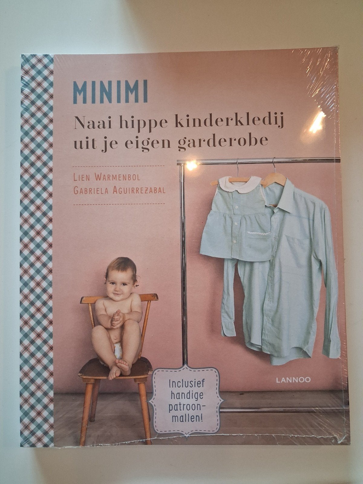 Minimi naaiboek upcycling nieuw in plastic, Boeken, Ophalen of Verzenden, Nieuw