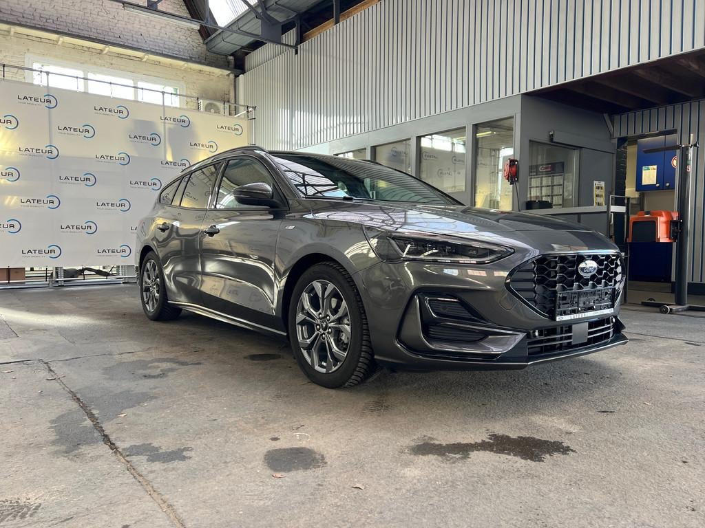 Ford Focus Clipper ST-Line X 1.0i EcoBoost mHEV 155pk automa, Auto's, 1349 kg, Stof, Gebruikt, Euro 6