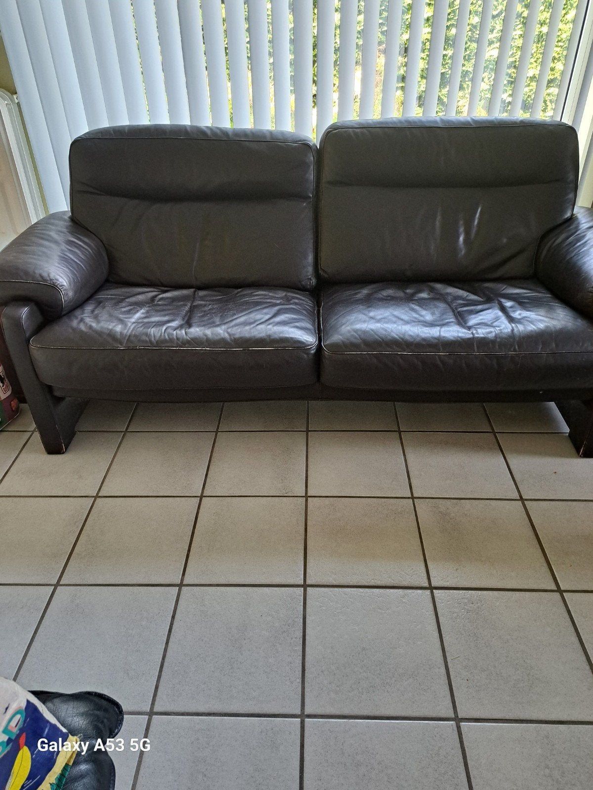 Gratis.. 2-zitsbank, Huis en Inrichting, Ophalen, Leer
