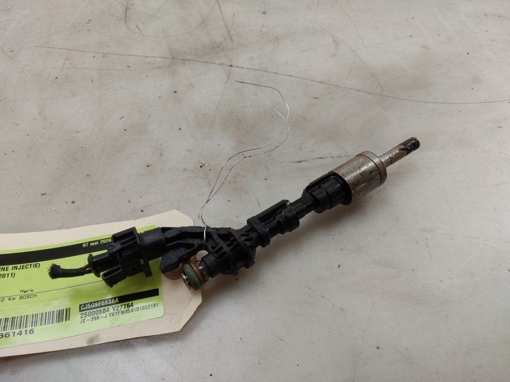 INJECTOR BRANDSTOF Volvo V60 I (FW / GW) (01-2010/12-2018), Auto-onderdelen, Robert Bosch AG, Gebruikt, Volvo, Robert-Bosch-Allee 1
74232  Abstatt, DE