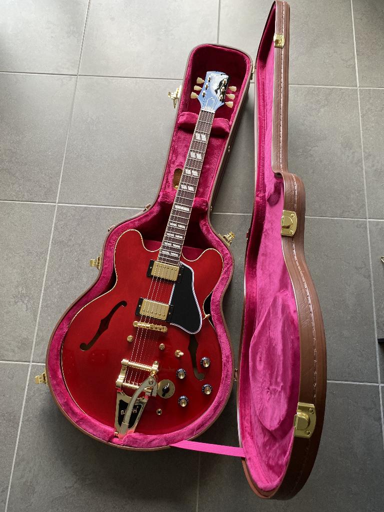 EPIPHONE Limited Edition Back To The Future ES-345, Muziek en Instrumenten, Snaarinstrumenten | Gitaren | Elektrisch, Zo goed als nieuw