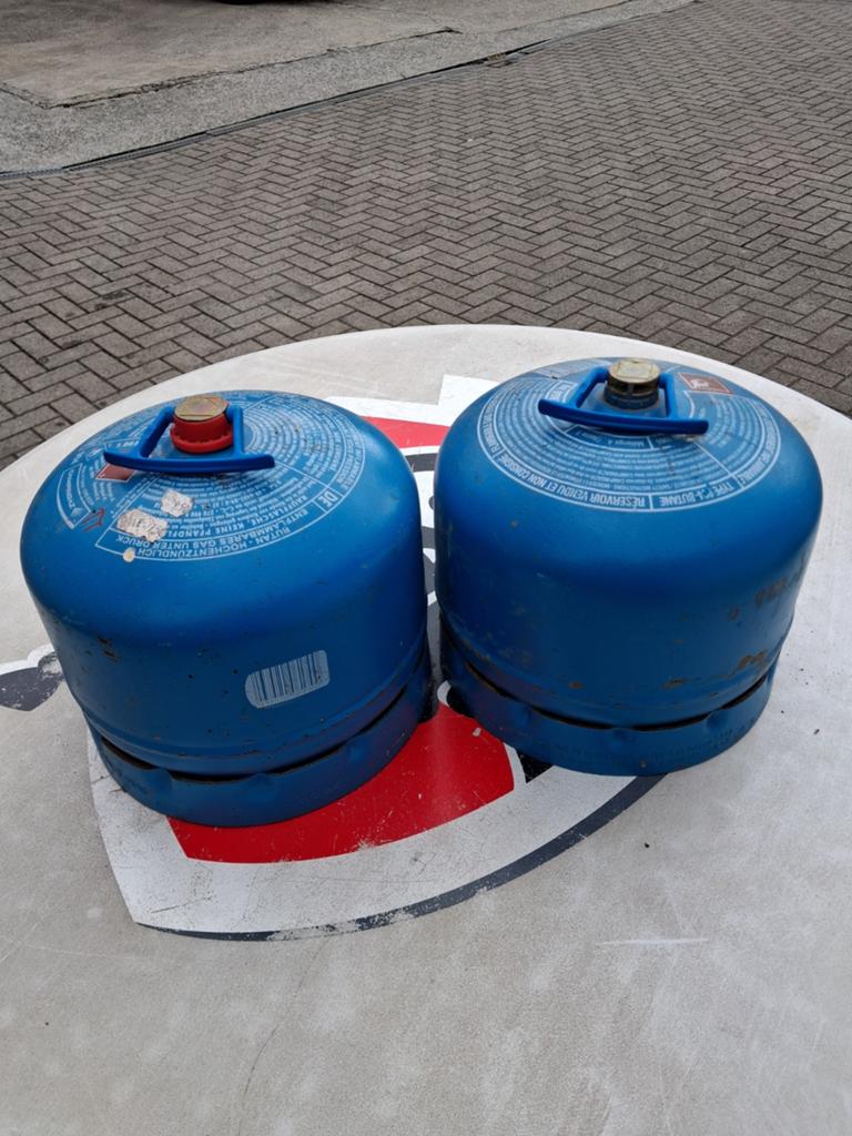 2 gasflessen 904, Caravans en Kamperen, Kampeeraccessoires, Ophalen