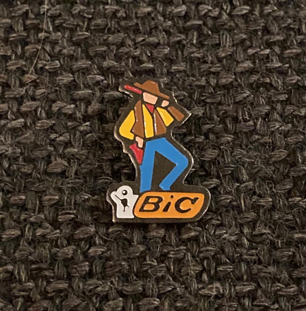 PIN - BIC - STYLO, Collections, Envoi, Utilisé, Marque, Insigne ou Pin's