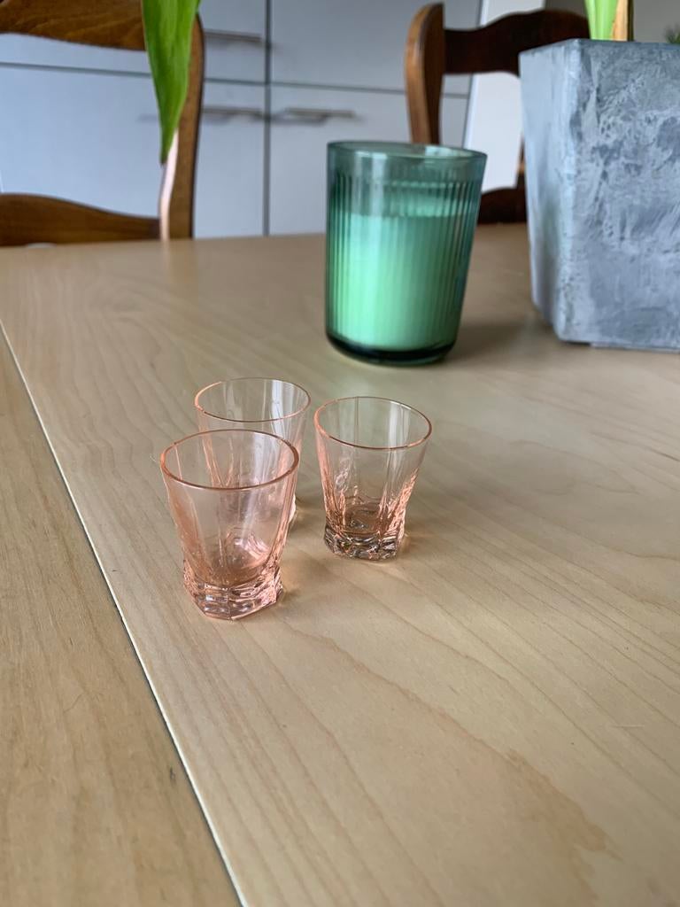 Verres à shot rose, Enlèvement ou Envoi, Comme neuf, Verres et Verres à shot